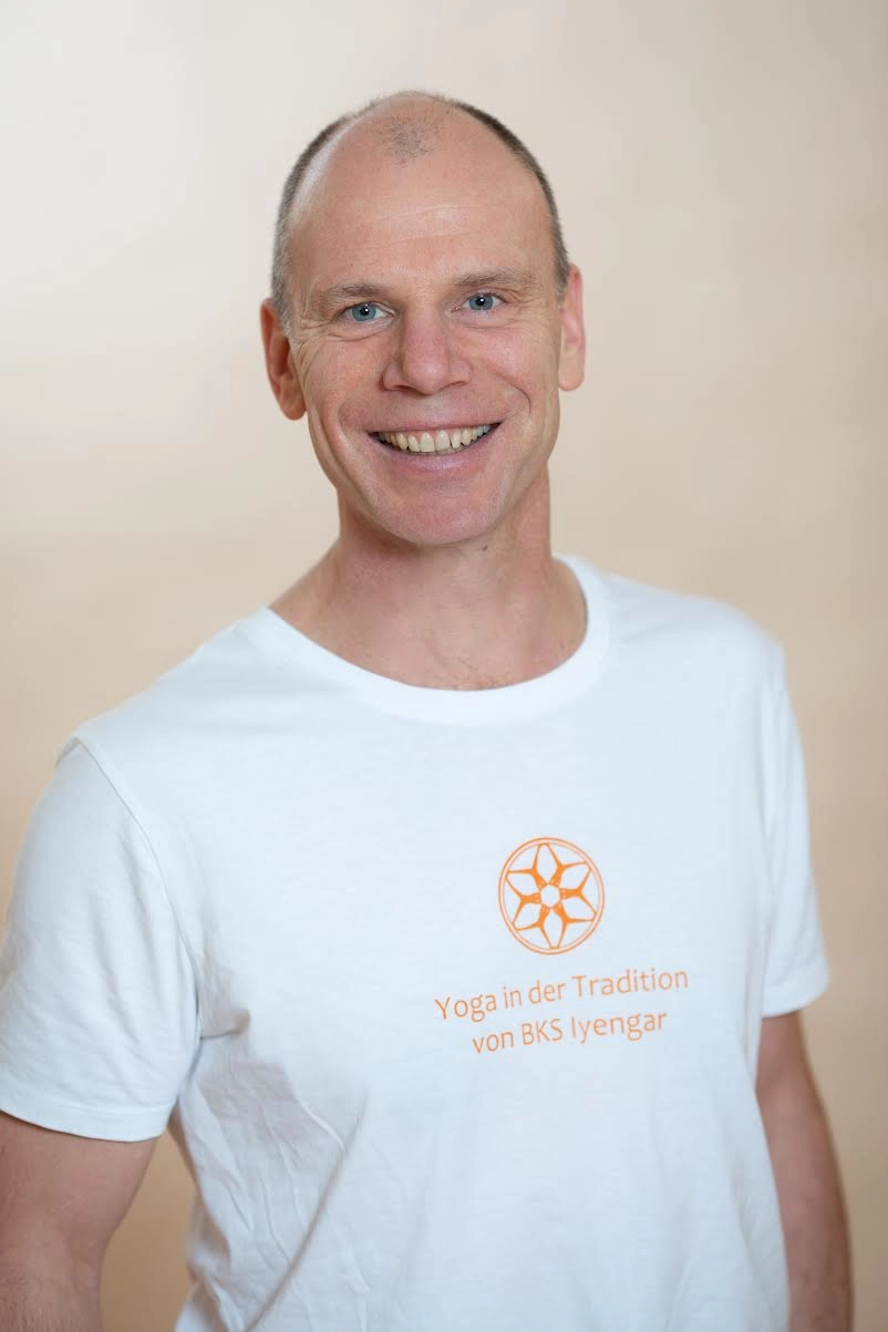 Volker Grimm - Asana Praxis Lübeck